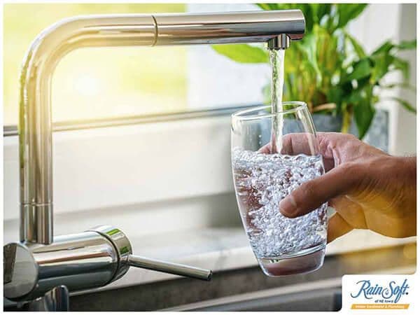 how-to-tell-if-you-have-water-quality-issues-at-home.jpg